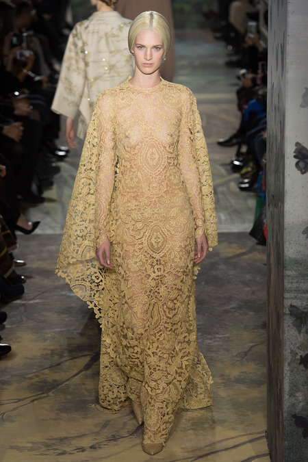 RUNWAY Valentino Spring 2014 couture collection